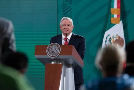 AMLO llama a regresar a clases presenciales; Â«es necesario e importanteÂ», afirma.  