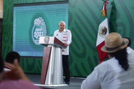 AMLO exhorta a partidos a definirse sobre reforma a la Industria Eléctrica 