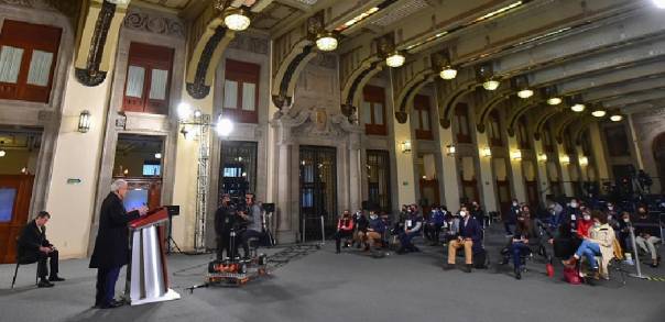 El Presidente de México condena subastas del patrimonio nacional en Francia 