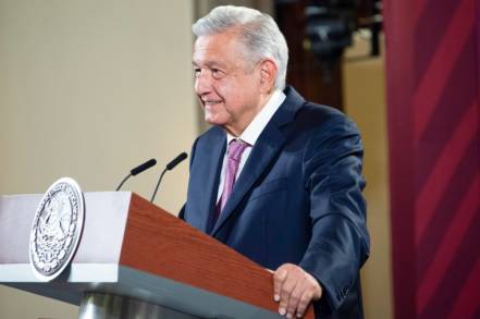 AMLO reconoce acciones de salvamento arqueológico en ruta del Tren Maya; INAH presenta informe mensual de avances 