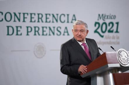 AMLO Anuncia Eficaz operativo de distribución de vacunas a hospitales COVID de la República:  inicia vacunación masiva a personal de la salud 