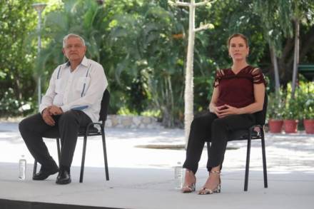 AMLO supervisa entrega de acciones de mejoramiento urbano en Acapulco, Guerrero