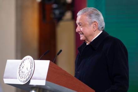 Revolución de las conciencias coloca a México a la vanguardia: AMLO 