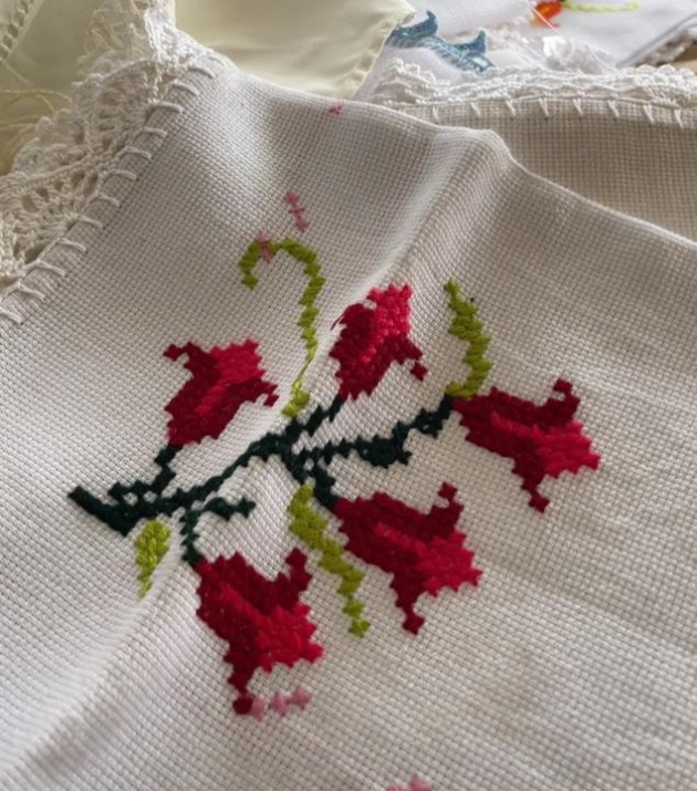 Luzma, la artesana michoacana que borda recuerdos, tradición y cultura 