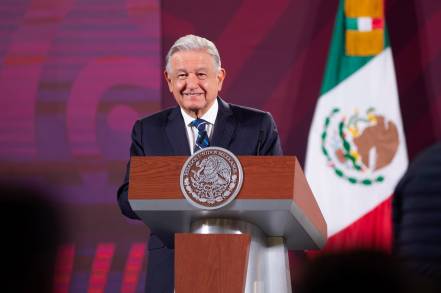 Incrementan vuelos en el AIFA por traslado voluntario de aerolíneas: AMLO