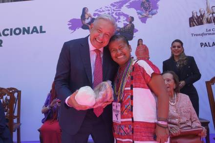 La Cuarta Transformación es feminista, afirma AMLO en el Día Internacional de las Mujeres 