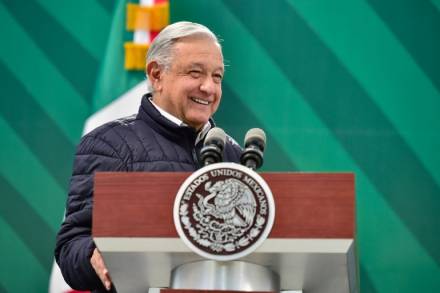 Corredor Interoceánico del Istmo de Tehuantepec lleva desarrollo económico y oportunidades al sureste: AMLO  