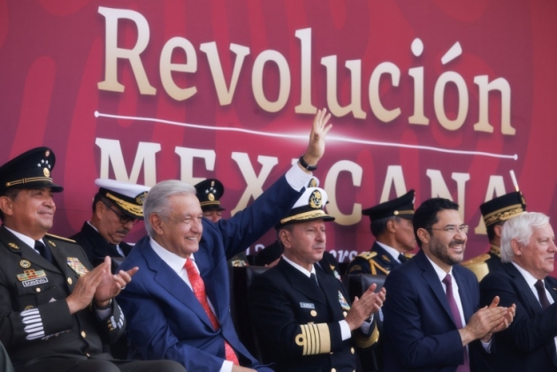 Con decreto, presidente declara regreso del servicio de trenes de pasajeros 