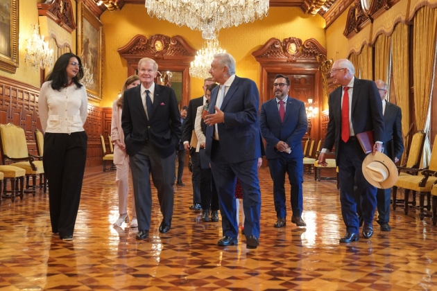 AMLO recibe en Palacio Nacional a representantes de la NASA; acuerdan cooperación abril 23, 2024 