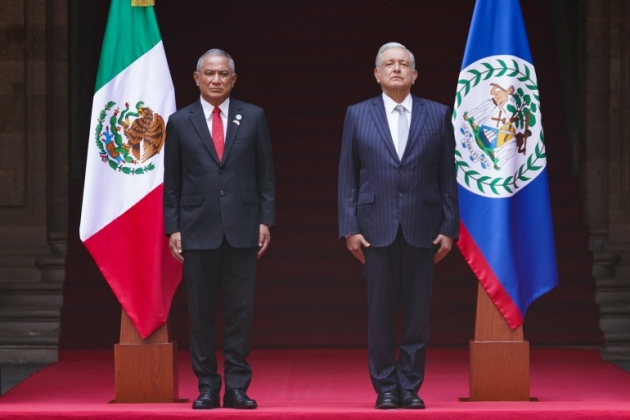 AMLO recibe en Palacio Nacional al primer ministro de Belice, Juan Antonio Briceño 