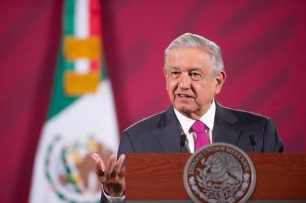 Presidente anuncia auditoría a fideicomisos extintos y presentación de denuncias ante la FGR por corrupción