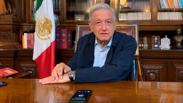 Fuerzas Armadas canalizan ayuda humanitaria que envía sociedad civil a Acapulco; van más de 8 mil despensas  entregadas: AMLO