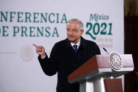 AMLO presentará iniciativa de reforma a la ley electoral para garantizar democracia; llama al INE a respetar al pueblo 