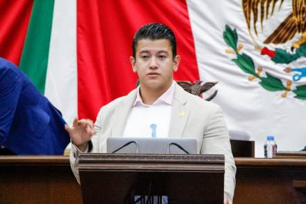 Aprendizaje educativo para personas con discapacidad debe ser acorde a sus necesidades: Dip.  Víctor Zurita 
