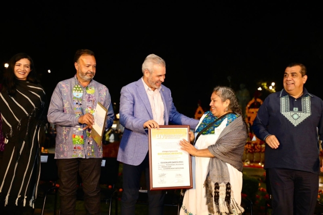 Artesana de Angahuan gana premio especial en concurso estatal: IAM