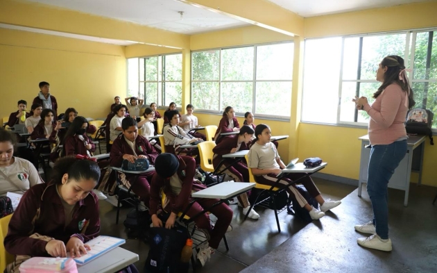 En una semana concluye convocatoria para cambio de centro de trabajo: SEE 