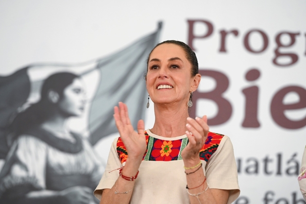 Claudia Sheinbaum anuncia iniciativa para elevar a rango constitucional Pensión Mujeres Bienestar, Beca Rita Cetina  y Salud Casa Por Casa