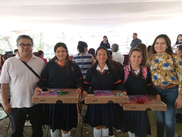 Destacan Estudiantes del Cecytem en Programa de Lectura Científica 