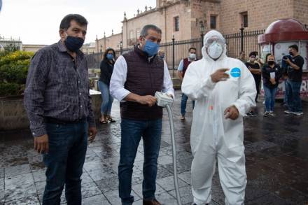 Trabajan en Dar Sanidad al Centro de Morelia para prevenir Contagios de COVID-19