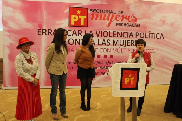 Coordinadora Estatal del Sectorial de Mujeres del PT Michoacán Concluye Exitosa Capacitación Política