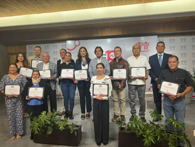 Reconoce Infonavit al Cecytem como empresa de Diez Plus 