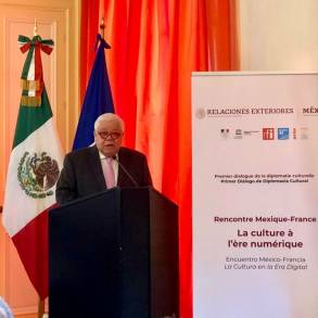 Concluye exitosamente encuentro sobre tecnologías digitales y cultura en París