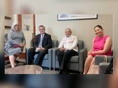 AMLO REGRESA A MÃ‰XICO TRAS TRIUNFAL GIRA POR USA