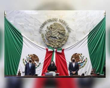 Al no contravenir la Constitución local, diputados turnan a comisiones diversas propuestas legislativas