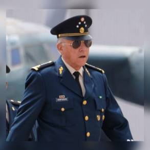 Caso Cienfuegos: El riesgo de que Estados Unidos detenga a un alto militar mexicano La Opinión de Julio Astilleros