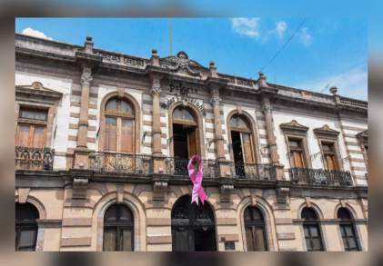 El Congreso del Estado se suma a la lucha contra el cáncer de mama 