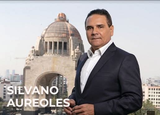 Silvano Aureoles cuenta con ficha roja de la Interpol; se sospecha  que ya  salió de México 