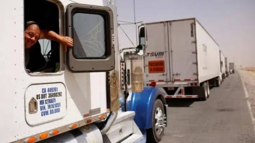 La protesta de camioneros mexicanos que paraliza 4 puentes en la frontera con EE.UU. 