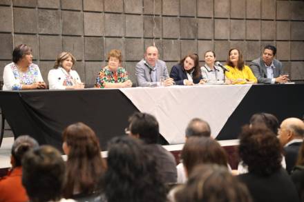 Con foro de liderazgo académico, refuerza SEE matemáticas y lenguaje en las escuelas