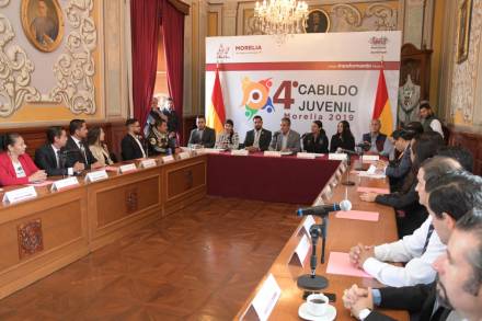 Inicia transformación  por la juventud, toma protesta 4to. Cabildo Juvenil Morelia