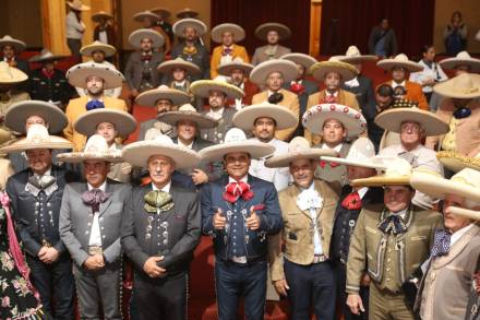 El Arte de la Charreada, eje articulador de unidad para las familias michoacanas: Silvano Aureoles 