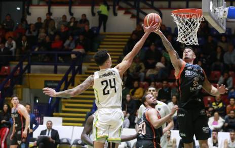 AGUACATEROS REPITE TRIUNFO SOBRE LIBERTADORES Y SE ACERCA A PLAYOFFS