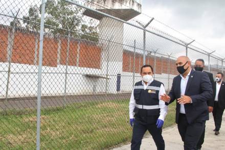 Reciben autoridades penitenciarias a la CEDH para diagnostico 2020 