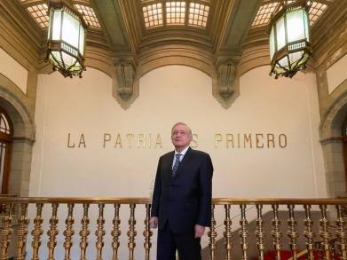 Presidente de México anuncia resultado negativo en prueba COVID-19 