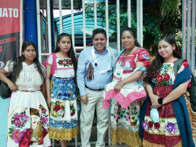 Beneficia LEEN a estudiantes indígenas de Michoacán 