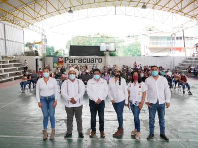 Llegan recursos directos a más escuelas en la región Múgica 