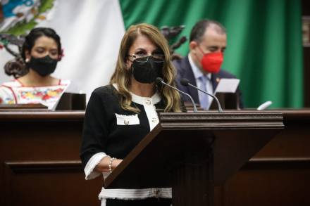 La diputada Luz María García levanta la voz en favor de la paridad de género 
