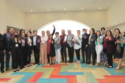 Refrendan gobernadores defensa de los recursos energéticos 