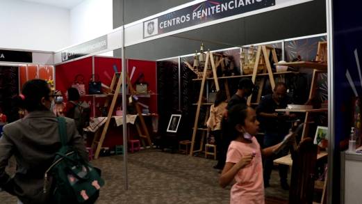 Comercializan más de 170 productos elaborados por personas privadas de la libertad.