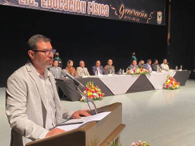 Conmina Segob a egresados de la ENEF a reforzar labores de promoción y activación física 