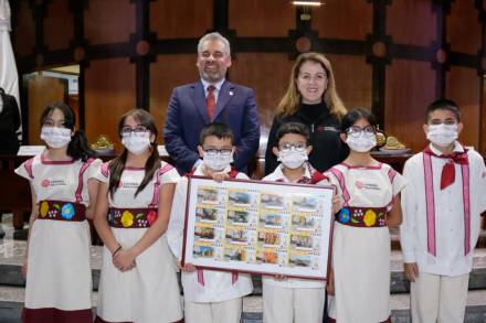 Asiste Alfredo Ramírez Bedolla al Sorteo Mayor de la Lotería Nacional alusiva a los pueblos mágicos de Michoacán 