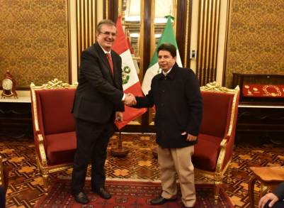 El Canciller Marcelo Ebrard se reúne en Perú con el presidente Pedro Castillo en el contexto de Gira por Latinoamérica  
