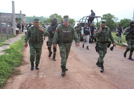 Guardia Civil, Sedena y GN refuerzan presencia y seguridad en Tuzantla, tras hechos violentos 