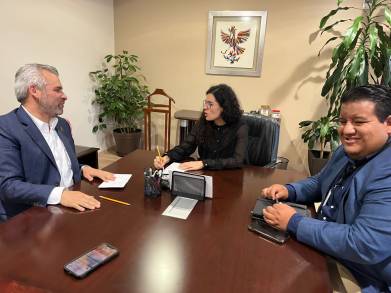 Ramírez Bedolla y STPS revisan criterios para formalizar a Trabajadores Agrícolas del Aguacate en Michoacán