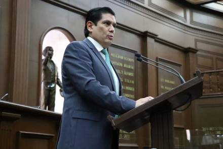Destaca Ernesto Núñez mejora de la economía en Michoacán 