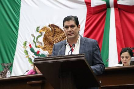 Busca Ernesto Núñez Diputado por el PVEM impulsar huertos autosustentables en zonas urbanas 